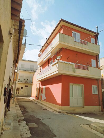 Casa con 6 locali in vendita in Via Vignula, Santa Croce Camerina