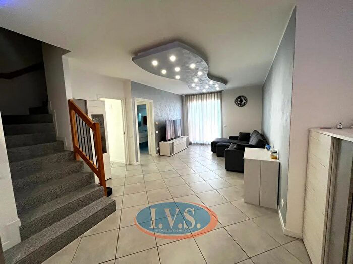 Appartamento con 5 locali in vendita in Villafranca Padovana
