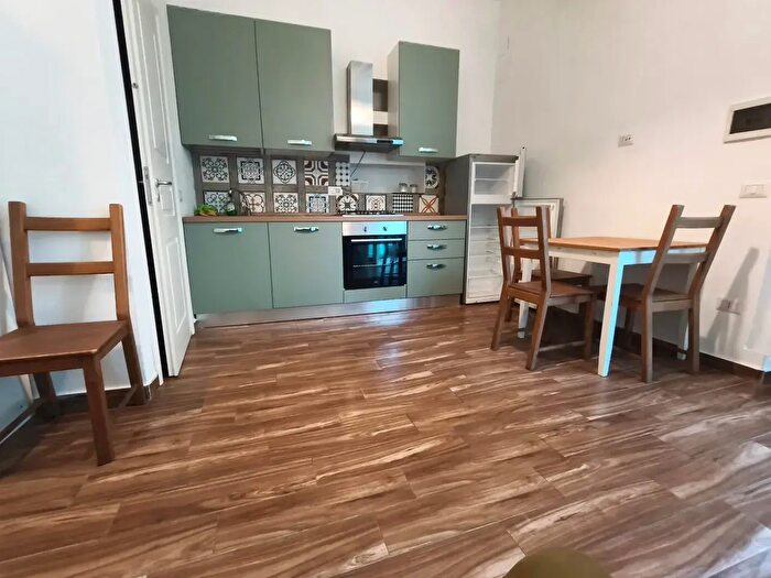 Appartamento monolocale in affitto in Via Trinchera, Napoli