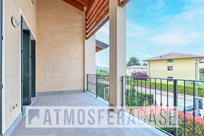 Appartamento con 5 locali in vendita in Via Kennedy a, Valbrembo