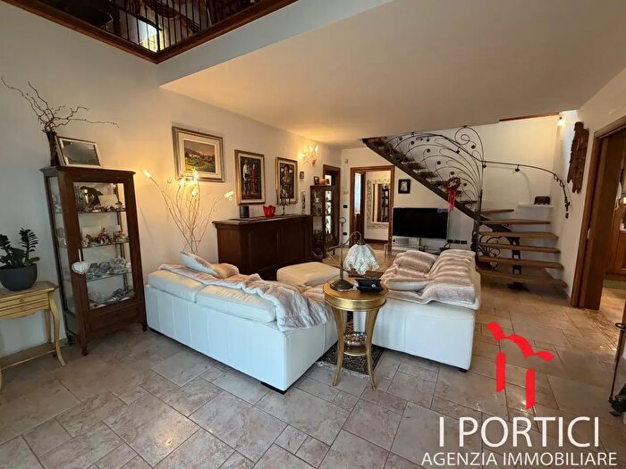 Casa con 6 locali in vendita in Via Tiziano, Scorze