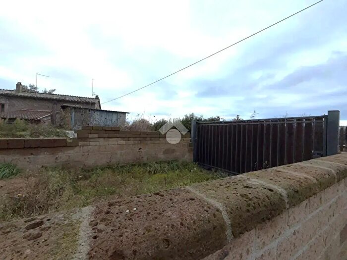 Casa bilocale in vendita in Str Pian di Legname, Viterbo
