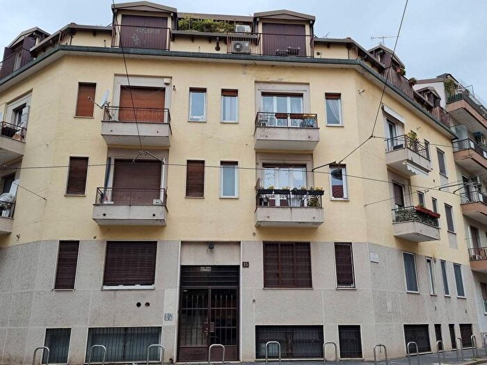 Appartamento bilocale in affitto in Via Noto, Vigentino Fatima, Milano