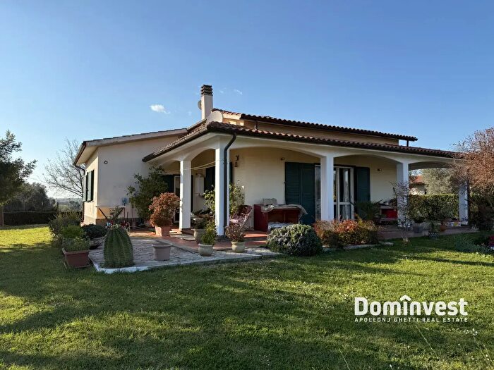 Casa quadrilocale in affitto in Poggio Cavallucciaro, Montalto Di Castro