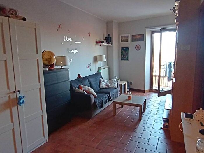 Appartamento trilocale in affitto in Via Marco Minghetti, Centro, Frosinone