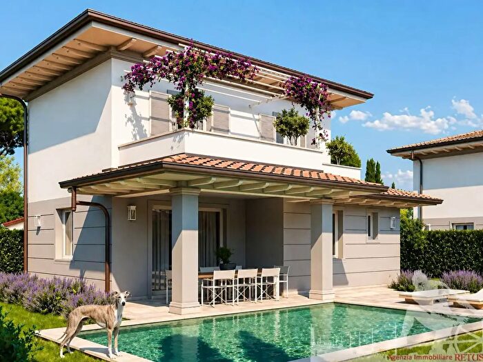 Casa con 5 locali in vendita in Pietrasanta