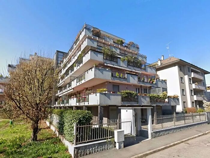 Appartamento bilocale in vendita in Via Mercantini, Novara