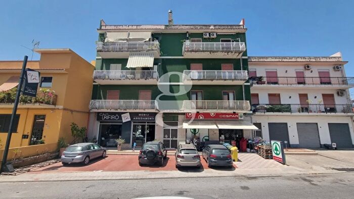 Appartamento quadrilocale in vendita in Via Libertà, Milazzo