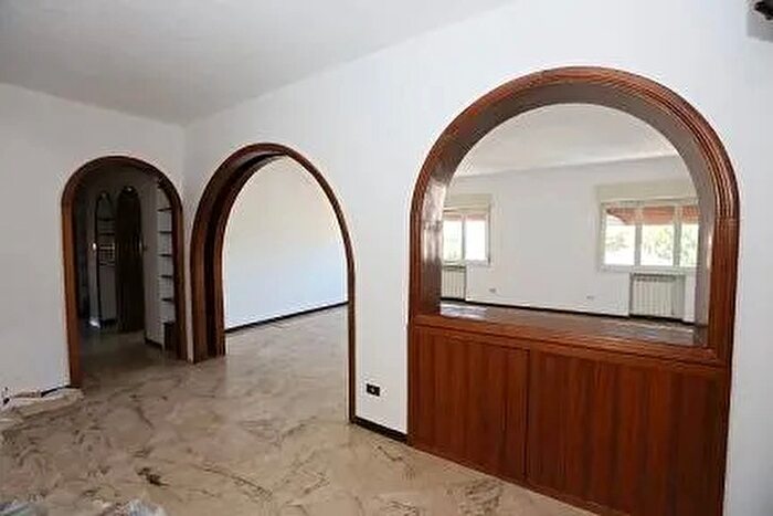 Appartamento con 6 locali in vendita in Viale Sicilia, Caltanissetta