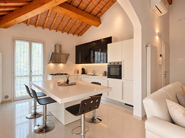 Appartamento trilocale in affitto in Via Luigi Pampaloni, Cintoia Le Torri, Firenze
