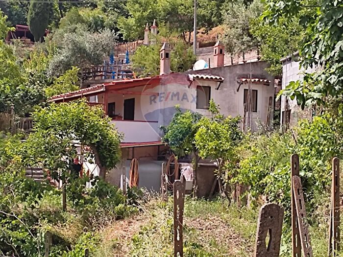 Casa monolocale in vendita in Contrada Luppinaria Sn, Castelmola