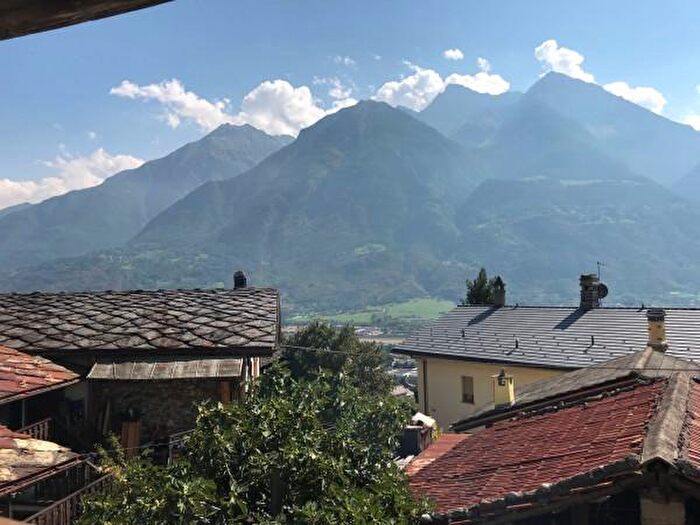 Casa con 5 locali in vendita in Saint Christophe