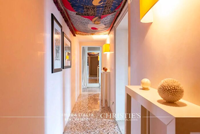 Appartamento con 6 locali in vendita in Venezia