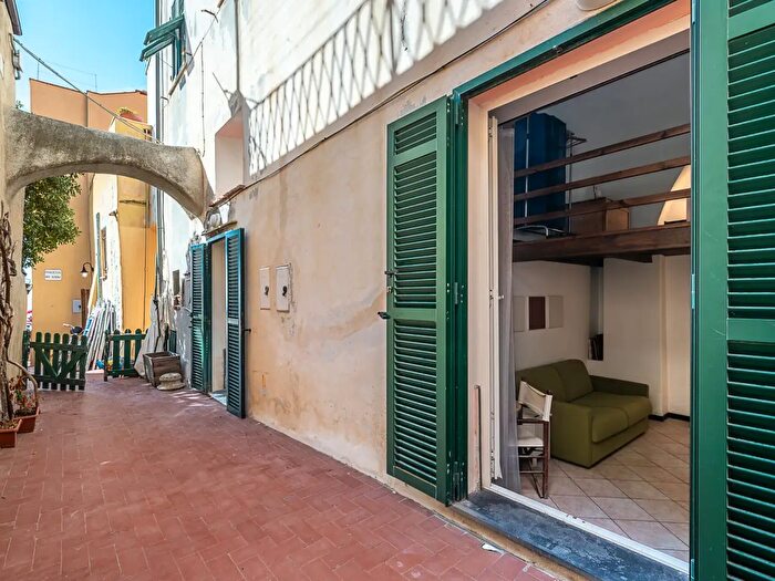 Appartamento monolocale in vendita in Piazzetta del Nonno, Finale Ligure