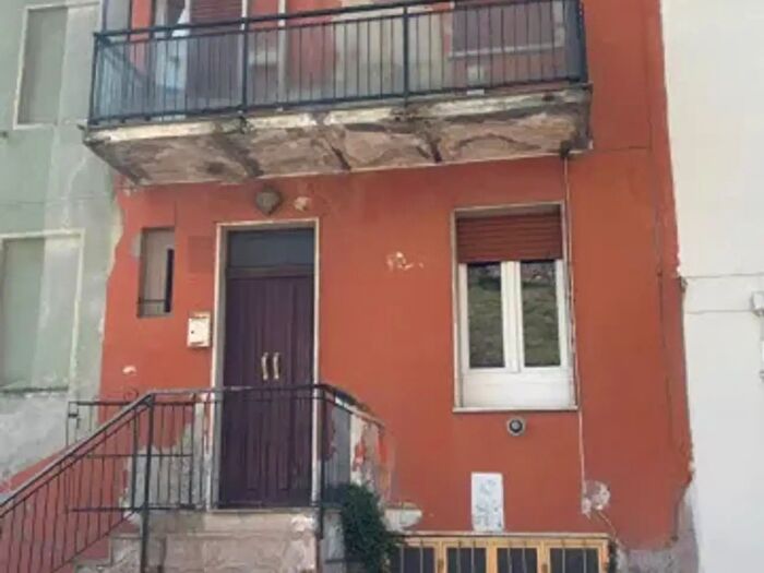 Casa bilocale in vendita in Strada del Group, Cigognola