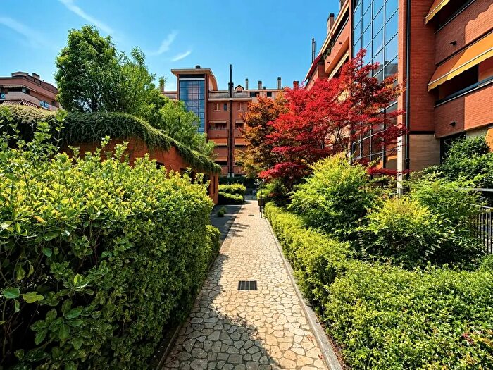 Appartamento bilocale in affitto in Via Palanzone, Milano