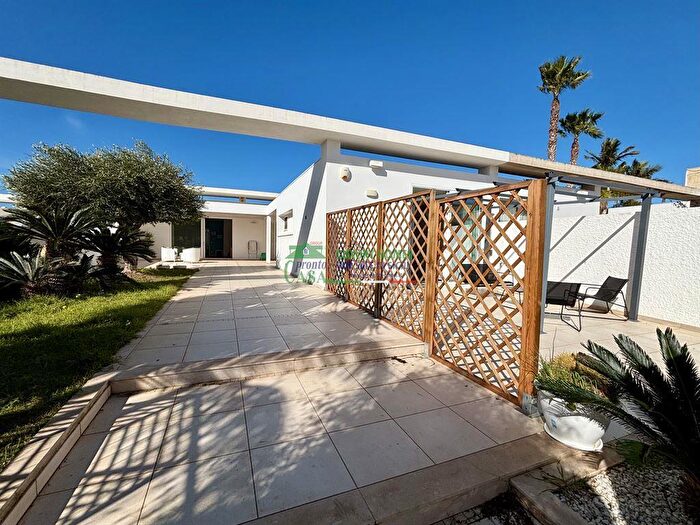 Casa con 7 locali in vendita in Via Giovanni La Porta, Ragusa