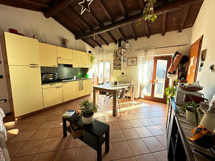 Appartamento bilocale in vendita in Via Giuseppe di Vittorio, Desenzano Del Garda