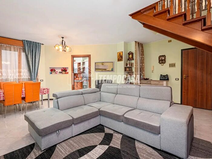Appartamento quadrilocale in vendita in Via Enrico Ferri, Reggio Emilia