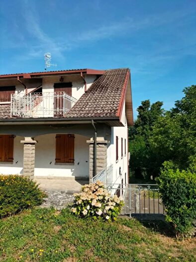 Casa con 7 locali in vendita in Via Panoramica San Benedetto Val di Sambro, San Benedetto Val Di Sambro