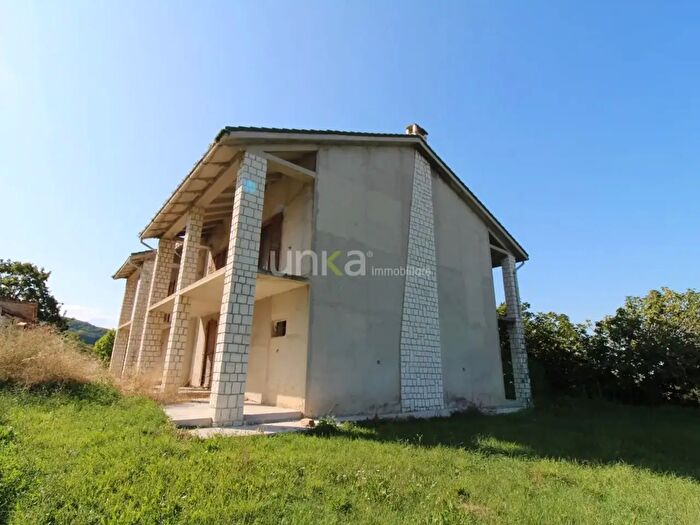 Casa in vendita in Via Piana, San Paolo Di Jesi