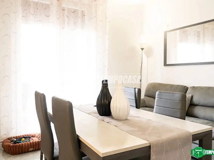 Appartamento trilocale in vendita in Via Piave, Nova Milanese