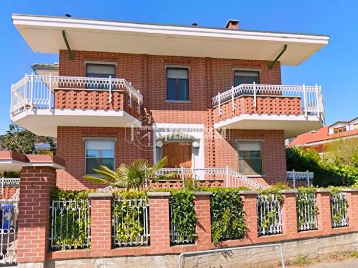 Appartamento quadrilocale in vendita in Via Sacco E Vanzetti, Piossasco