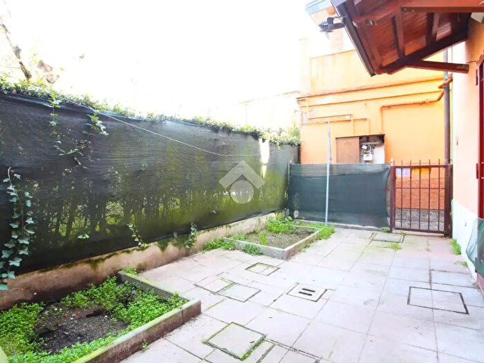 Casa quadrilocale in vendita in Via Persicetana, Calderara Di Reno