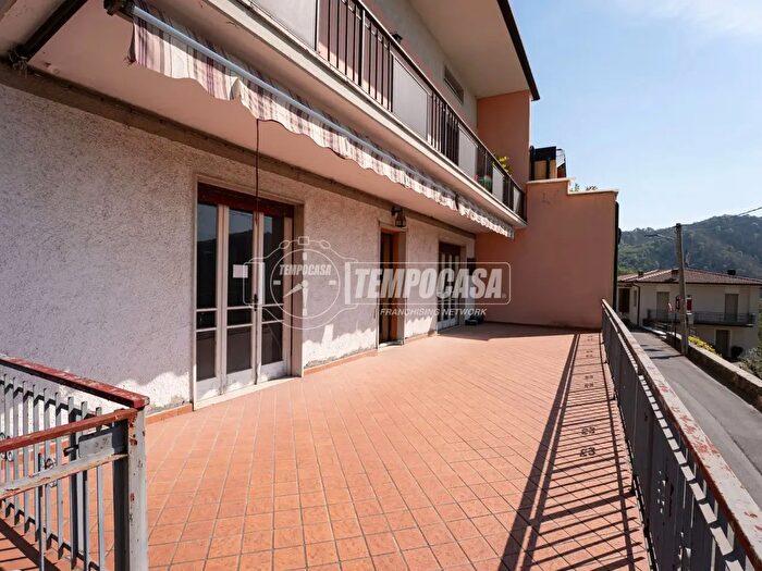 Appartamento con 5 locali in vendita in Botticino