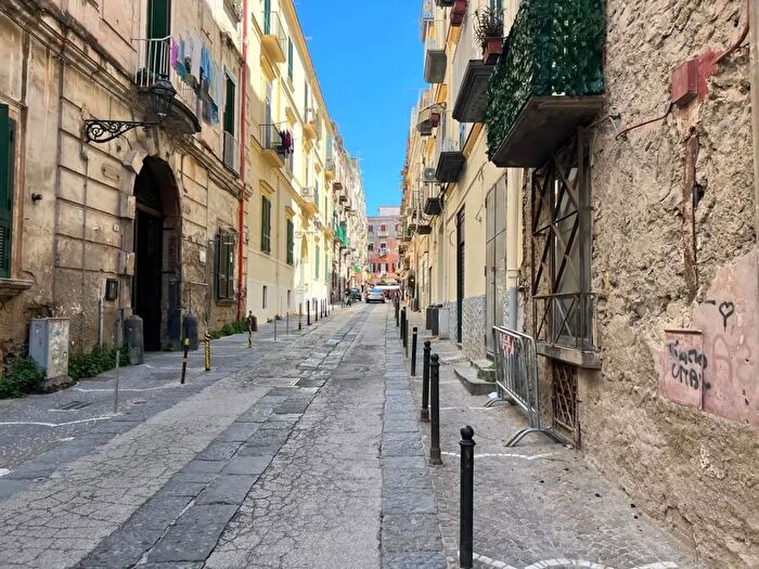 Appartamento monolocale in affitto in Via Naldi, Portici