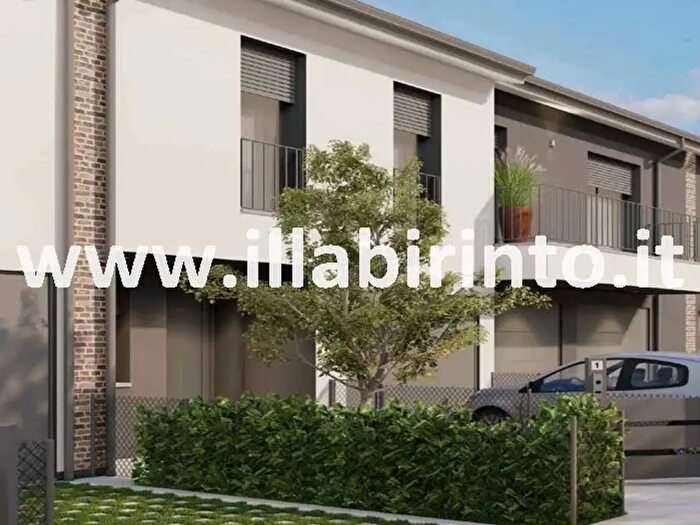 Appartamento trilocale in vendita in Via Fratelli Rosselli, Faenza