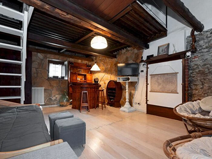 Casa quadrilocale in vendita in Via Comba Carle, Barge