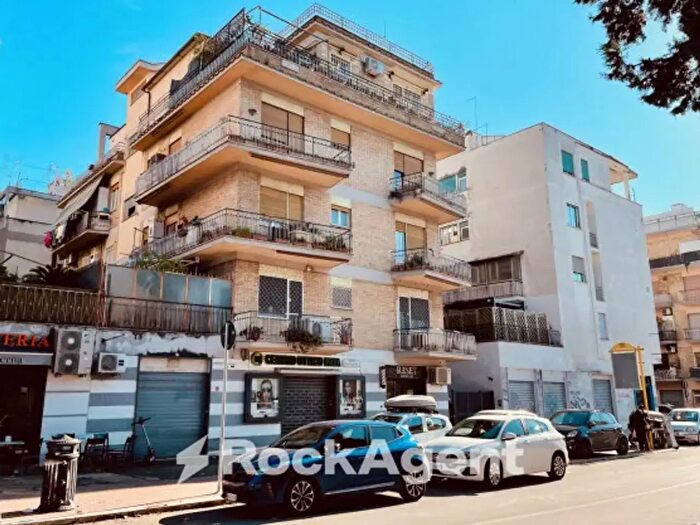 Appartamento bilocale in vendita in Via Pietro Maffi, Roma