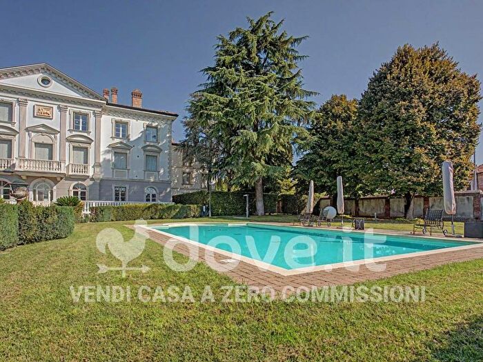 Appartamento trilocale in vendita in Via Giuseppe Mazzini, Pievedizio, Mairano