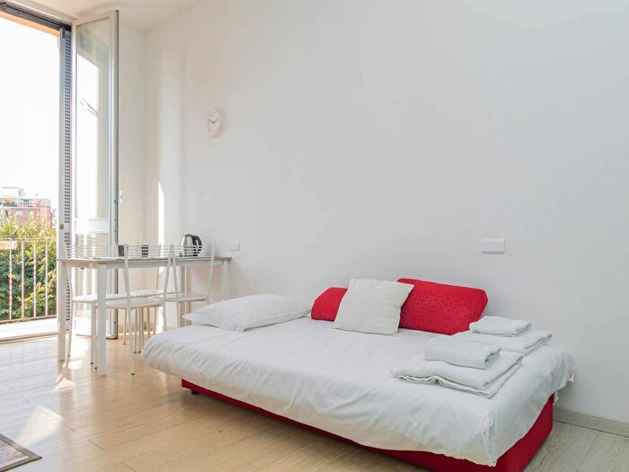 Appartamento monolocale in affitto in Via Asiago, Gorla, Milano