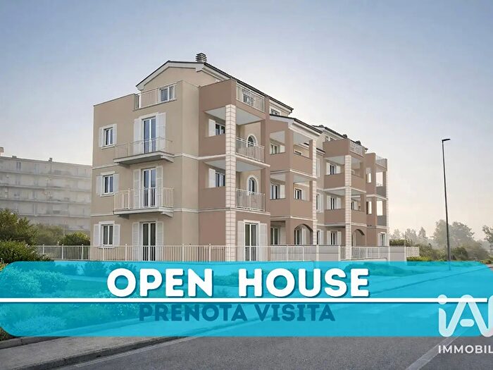 Appartamento trilocale in vendita in Traversa Sp Helvia Recina, Porto Recanati