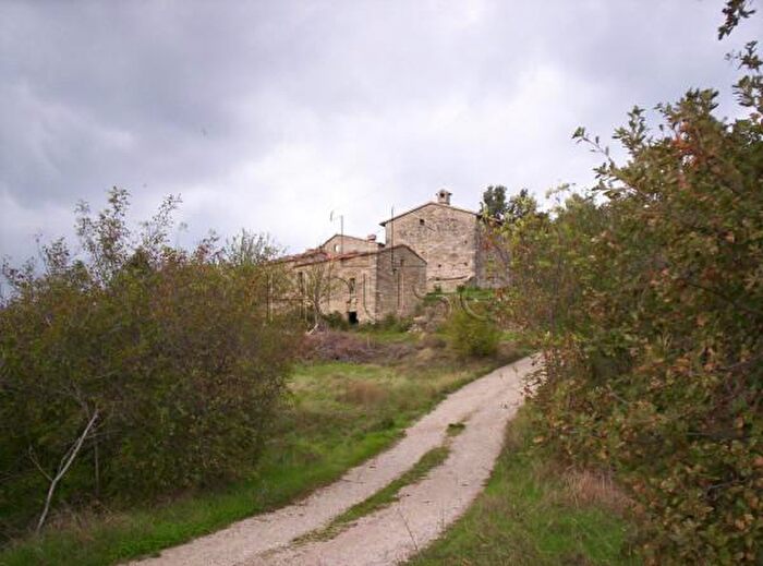 Casa con 6 locali in vendita in Località Antirata, Citta Di Castello