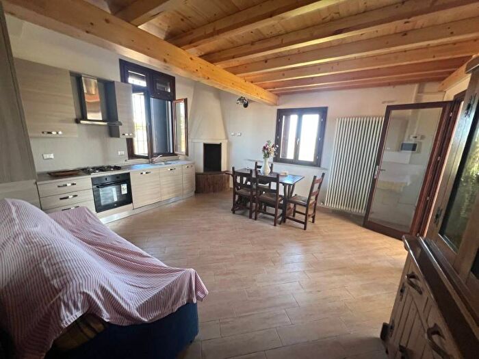 Appartamento bilocale in affitto in Via Convento, Bagnolo di Po