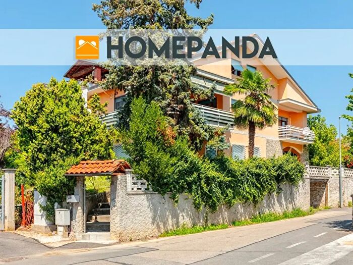 Appartamento con 5 locali in vendita in Strada Roccacatene, Moncalieri
