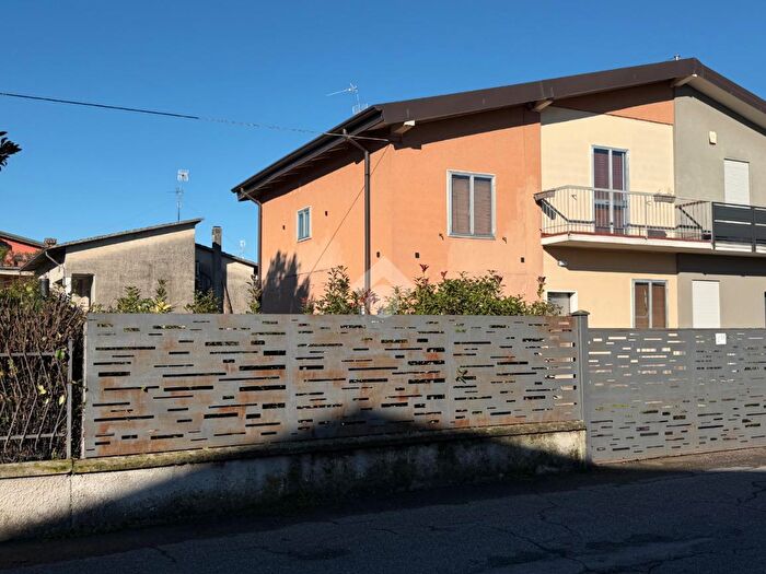 Casa monolocale in vendita in Via Tintoretto, Leno