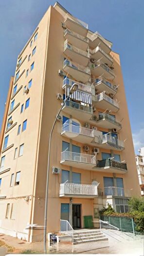 Appartamento trilocale in vendita in Via del Visone, Palermo