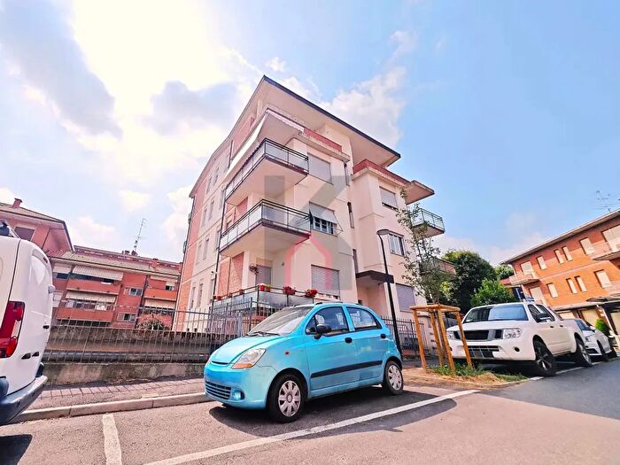 Appartamento con 6 locali in vendita in Castrocaro Terme e Terra del Sole