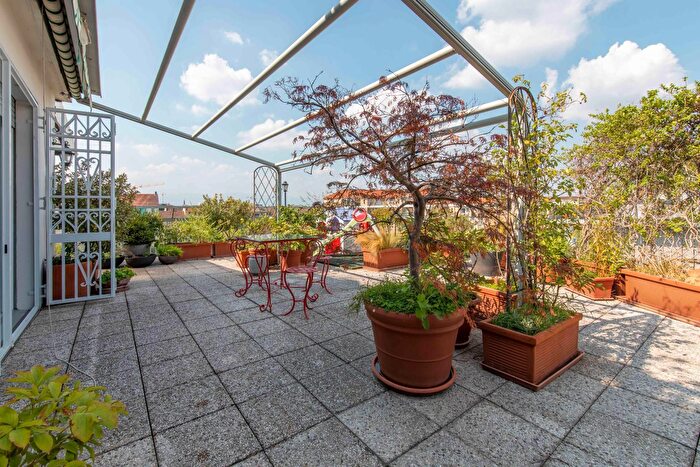 Appartamento quadrilocale in vendita in Via Bobbio, Torino