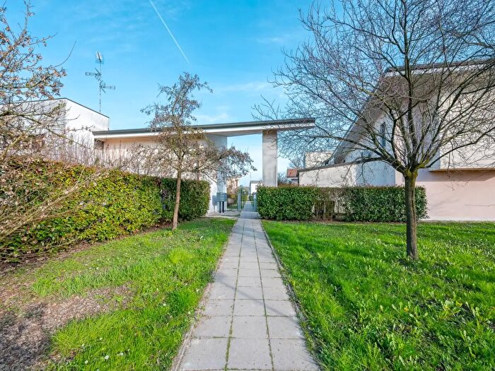 Appartamento quadrilocale in vendita in Via Don Giuseppe Dossetti, Pieve Di Cento