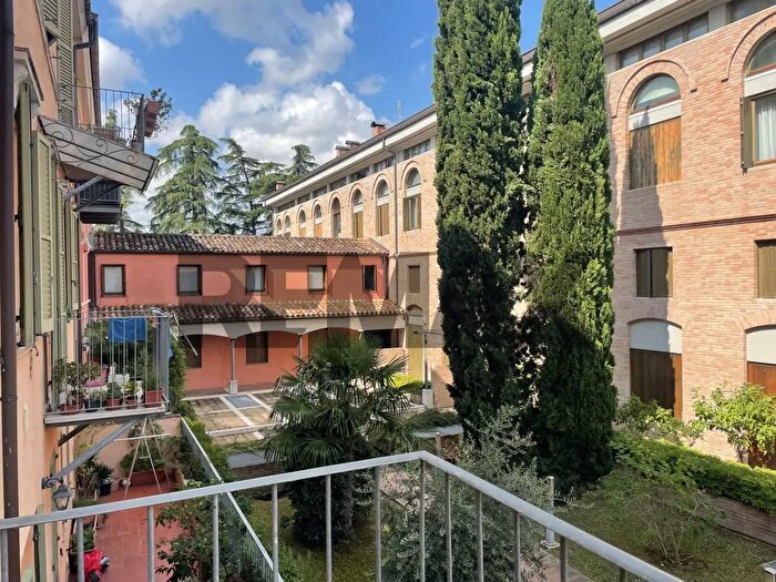 Appartamento con 6 locali in vendita in Jesi