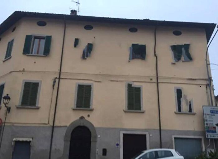 Appartamento in vendita in Piazza Tassinari, Rocca San Casciano