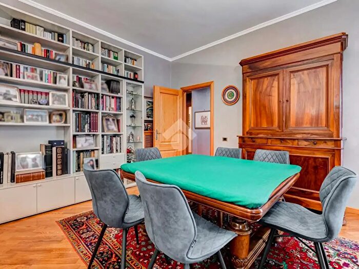 Appartamento quadrilocale in vendita in Tommaso da Celano, Roma