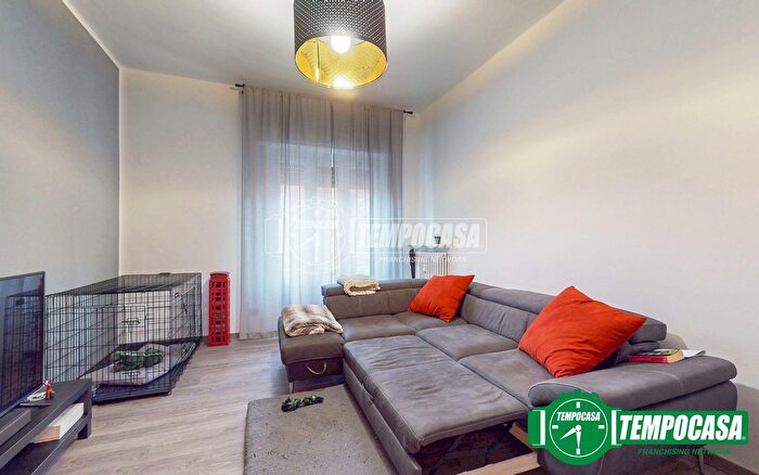 Appartamento trilocale in vendita in Valenza