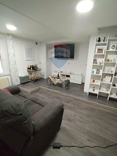 Appartamento trilocale in vendita in Piazza Gregorio Pantanelli, Palestrina