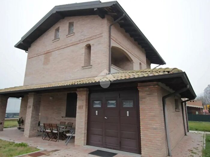 Casa con 6 locali in vendita in Via Ilaria Alpi, Bentivoglio